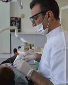 تاثیر اعتیاد و محدودیت های خدمات دندانپزشکی برای افراد معتاد به مواد مخدر